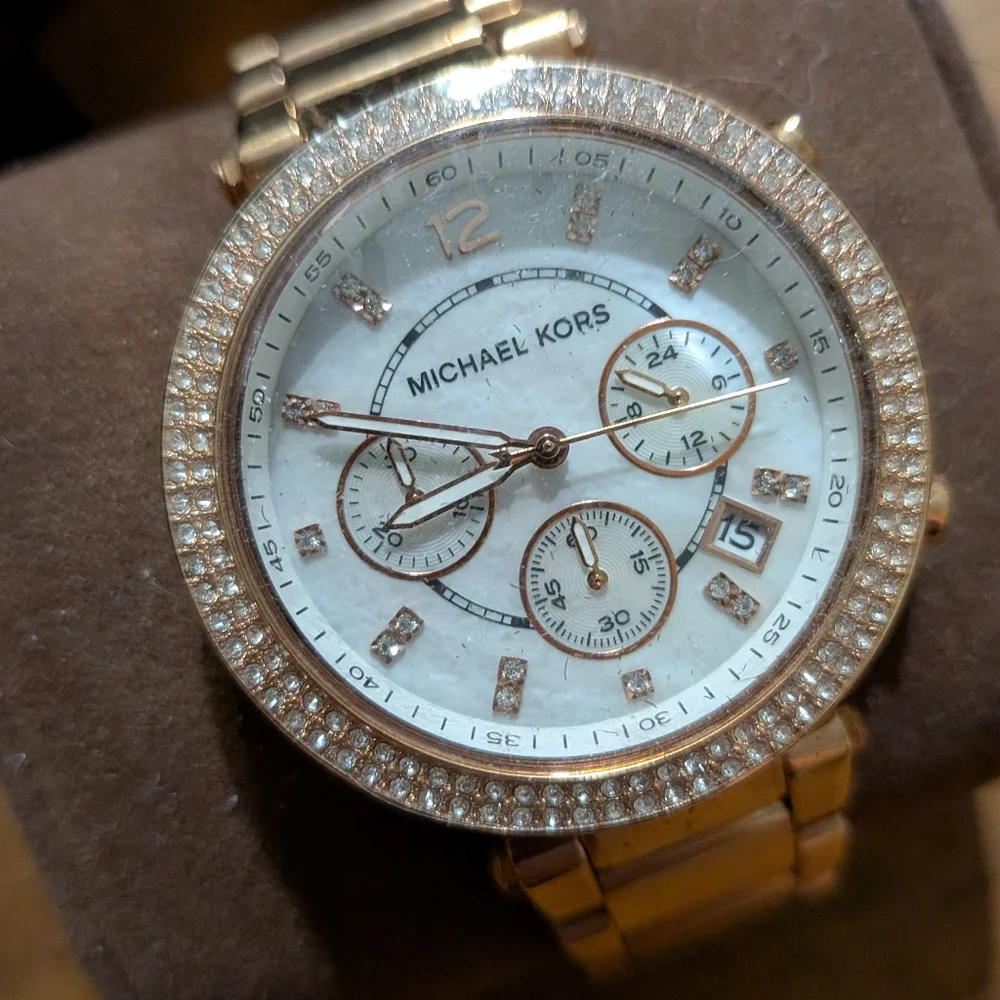 Michael Kors Parker‎ Women's Watch, Stainless Steel and Pavé Crystal MK 5491 - Picture 2 of 11